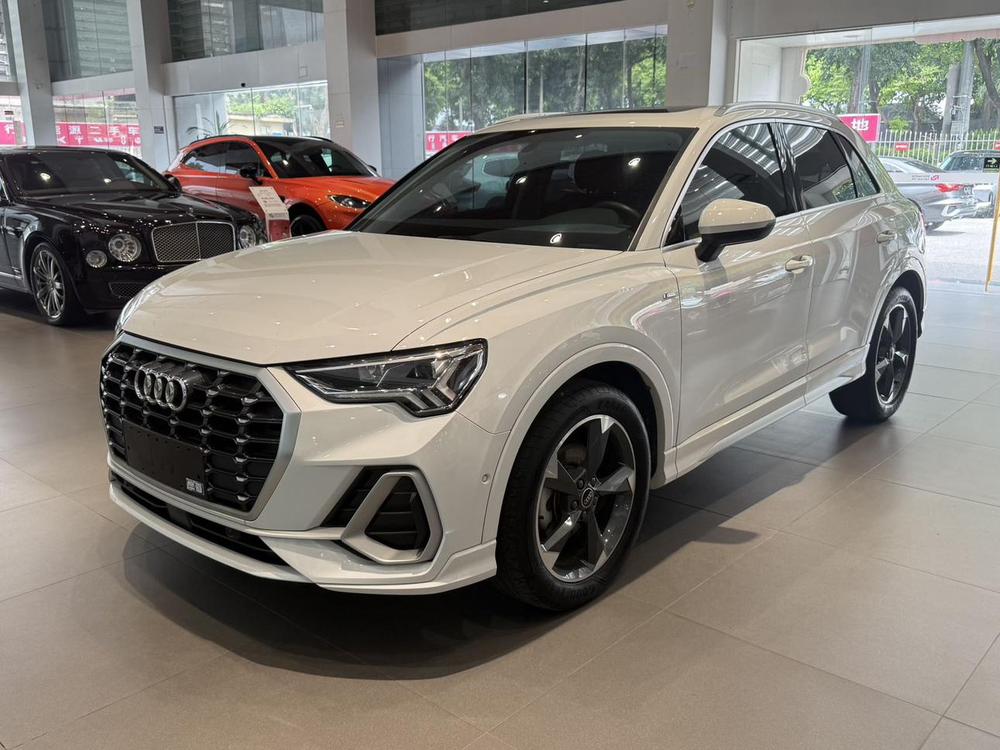 Audi Audi Q3