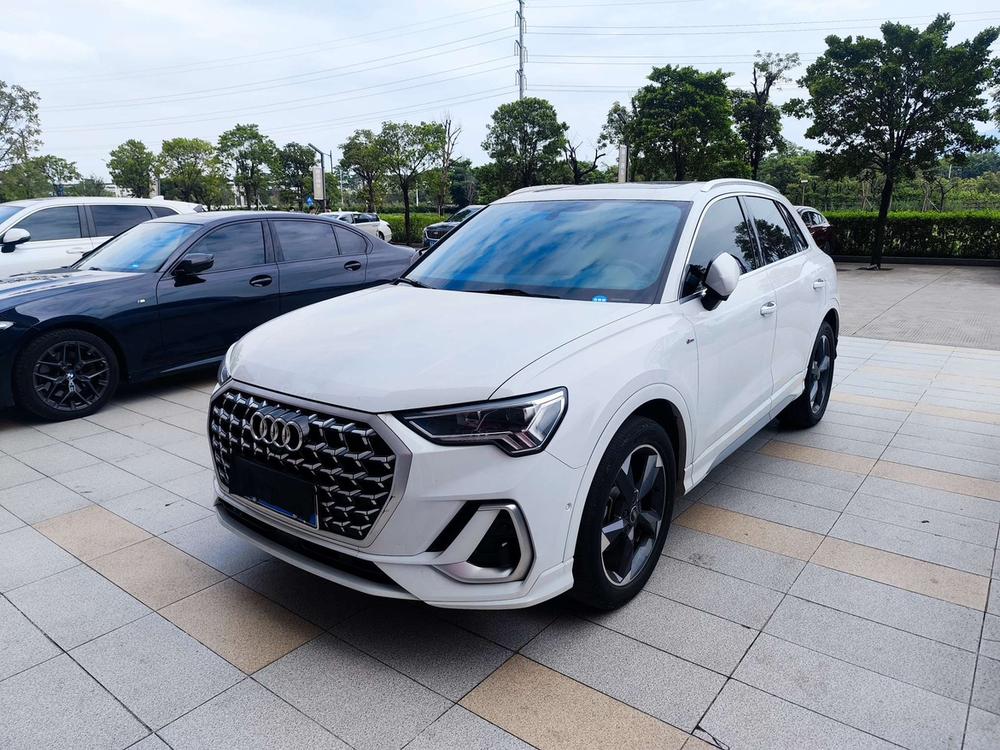 Audi Audi Q3
