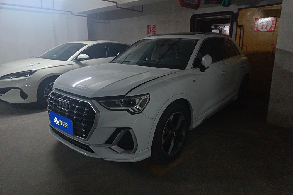 Audi Audi Q3