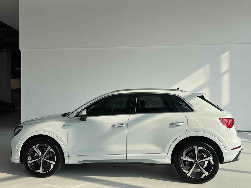 Audi Audi Q3