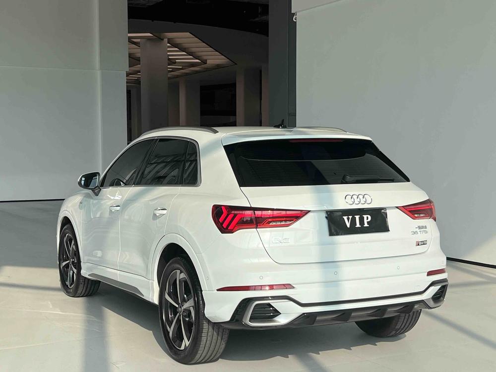 Audi Audi Q3