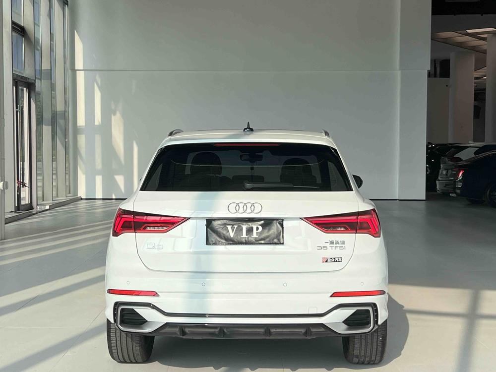 Audi Audi Q3