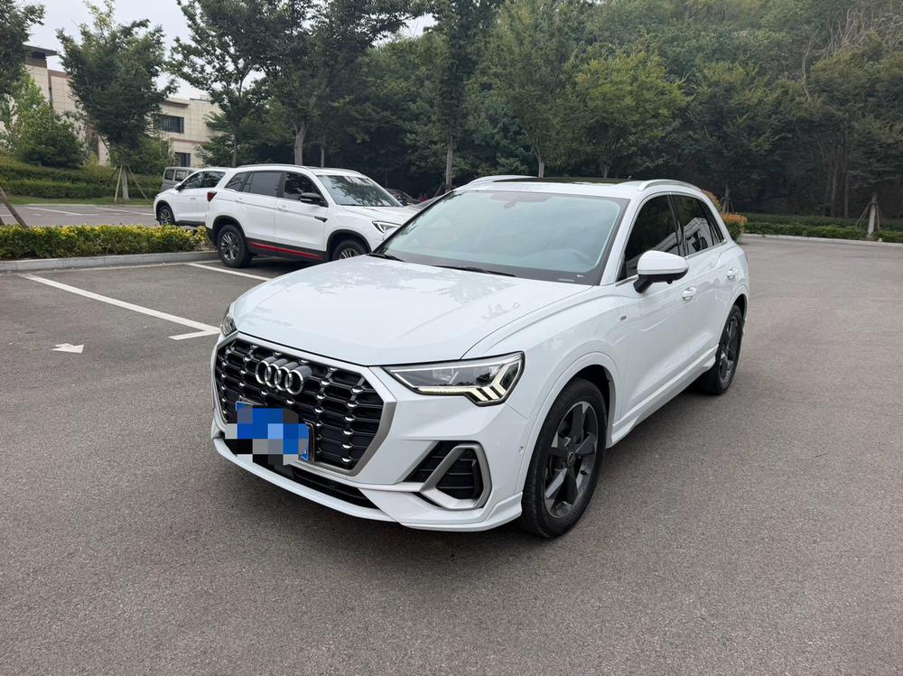 Audi Audi Q3