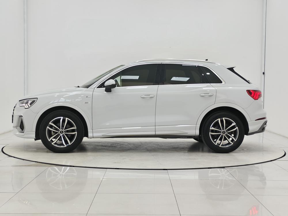 Audi Audi Q3