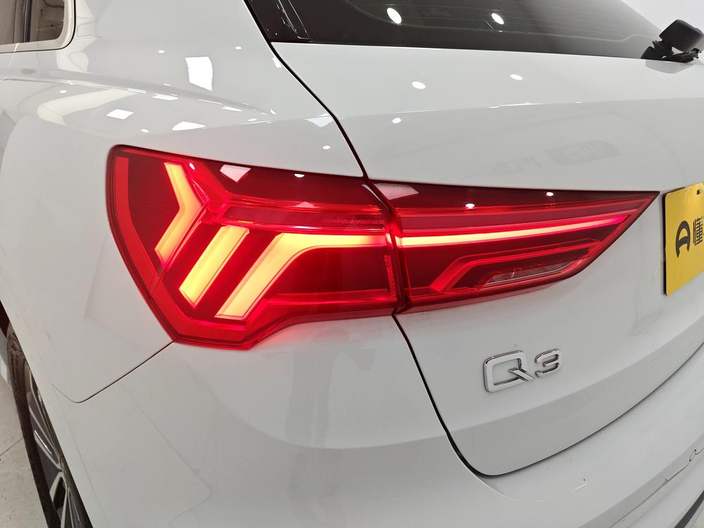 Audi Audi Q3