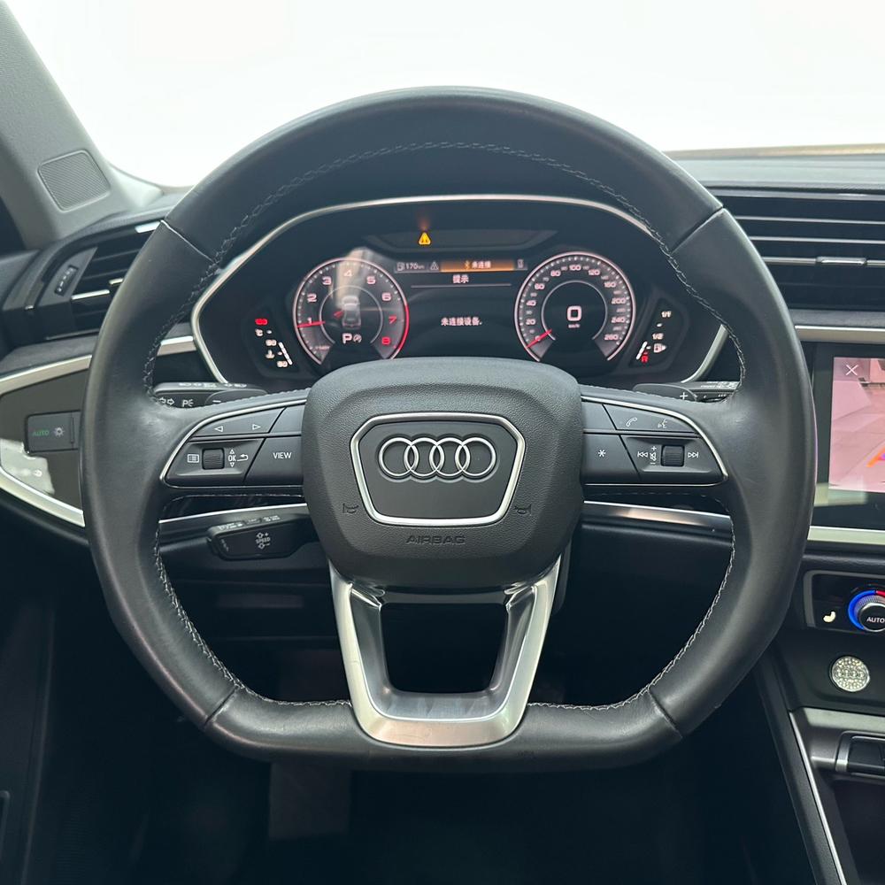Audi Audi Q3