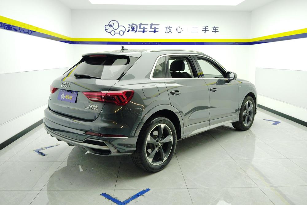 Audi Audi Q3