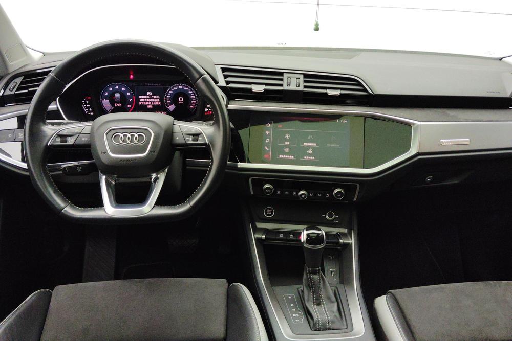 Audi Audi Q3