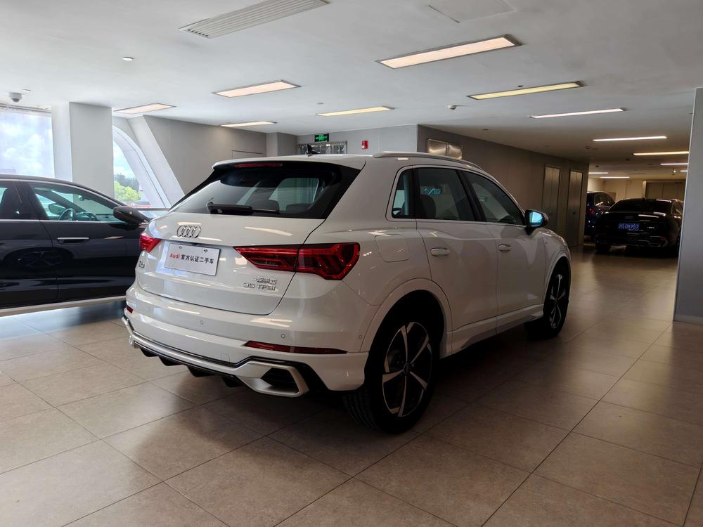 Audi Audi Q3