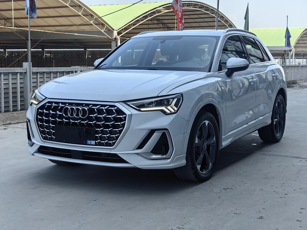 Audi Audi Q3