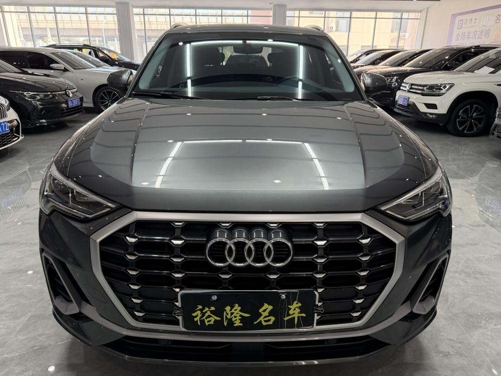 Audi Audi Q3