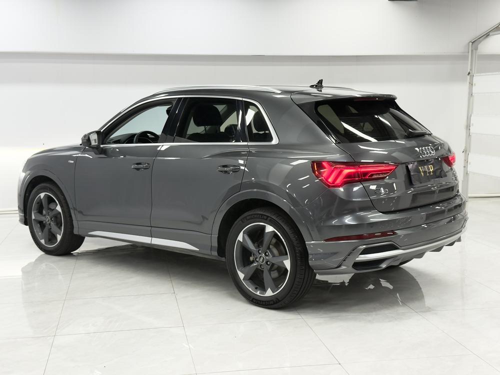Audi Audi Q3