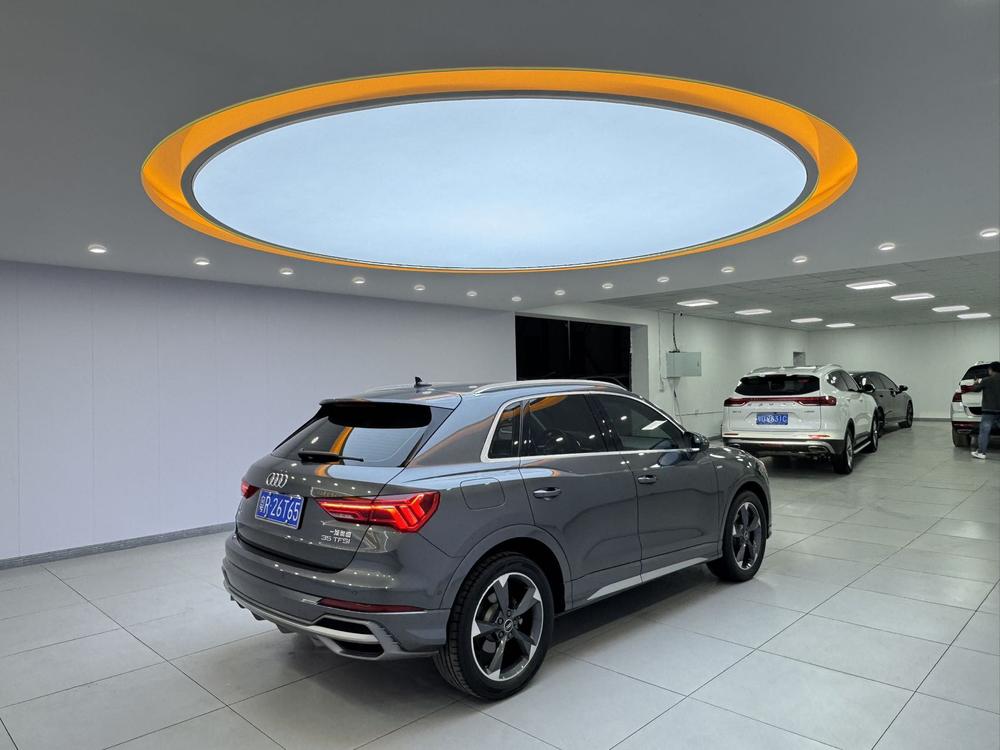 Audi Audi Q3