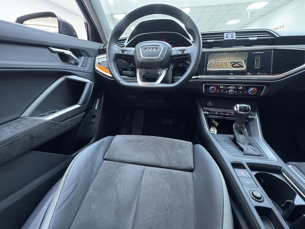 Audi Audi Q3