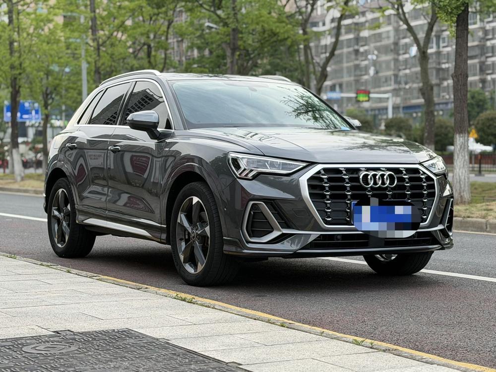 Audi Audi Q3