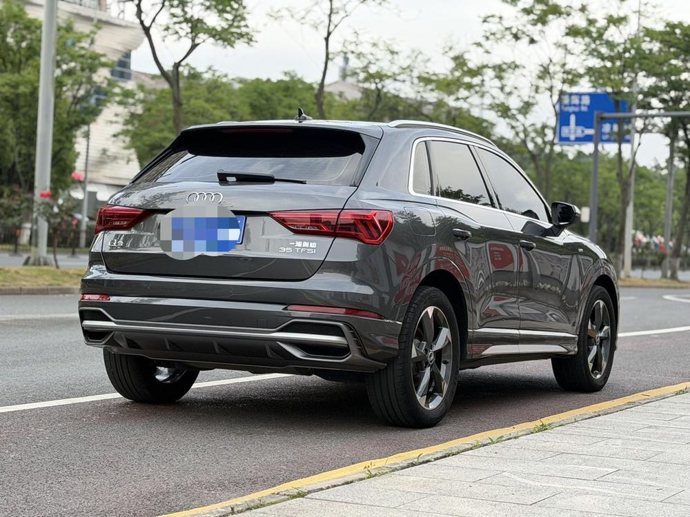 Audi Audi Q3