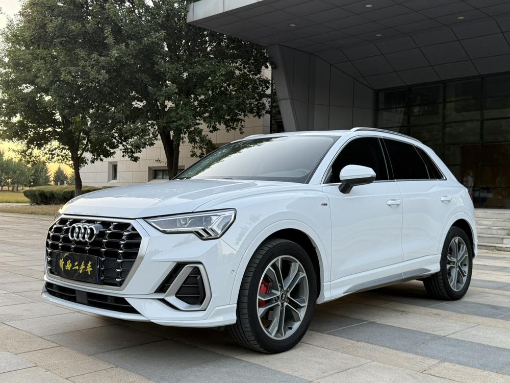 Audi Audi Q3