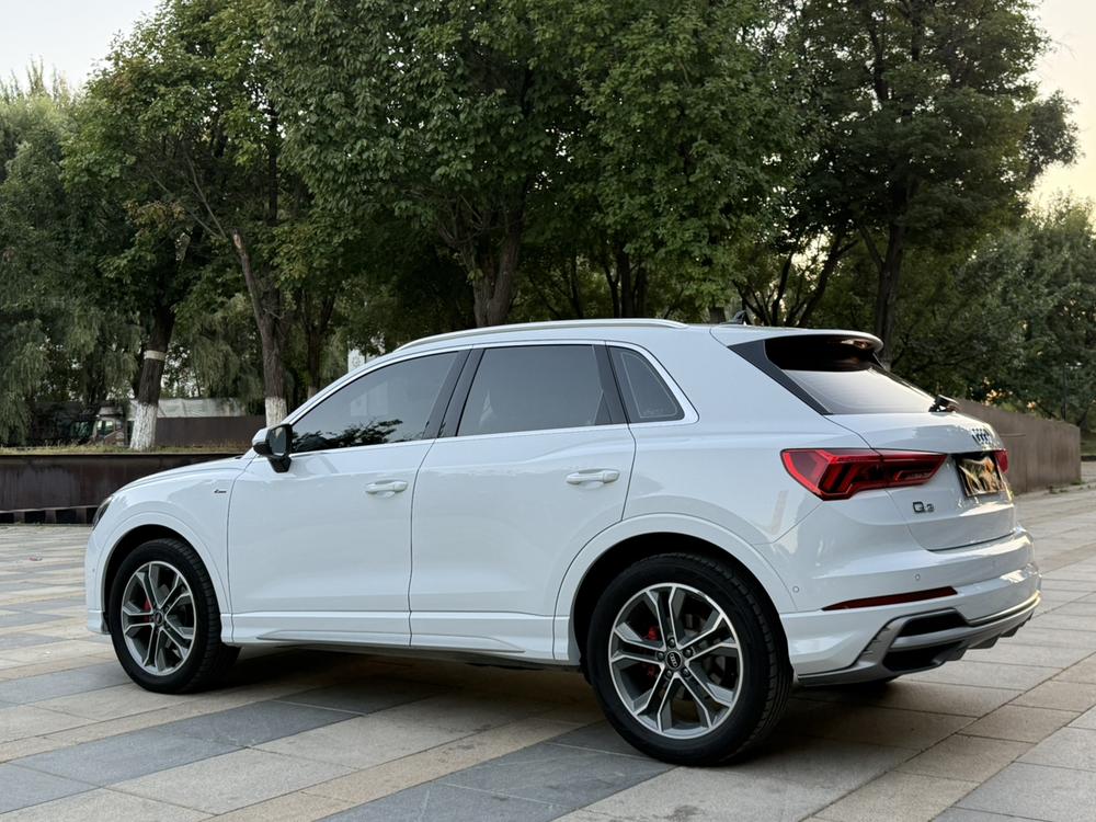 Audi Audi Q3