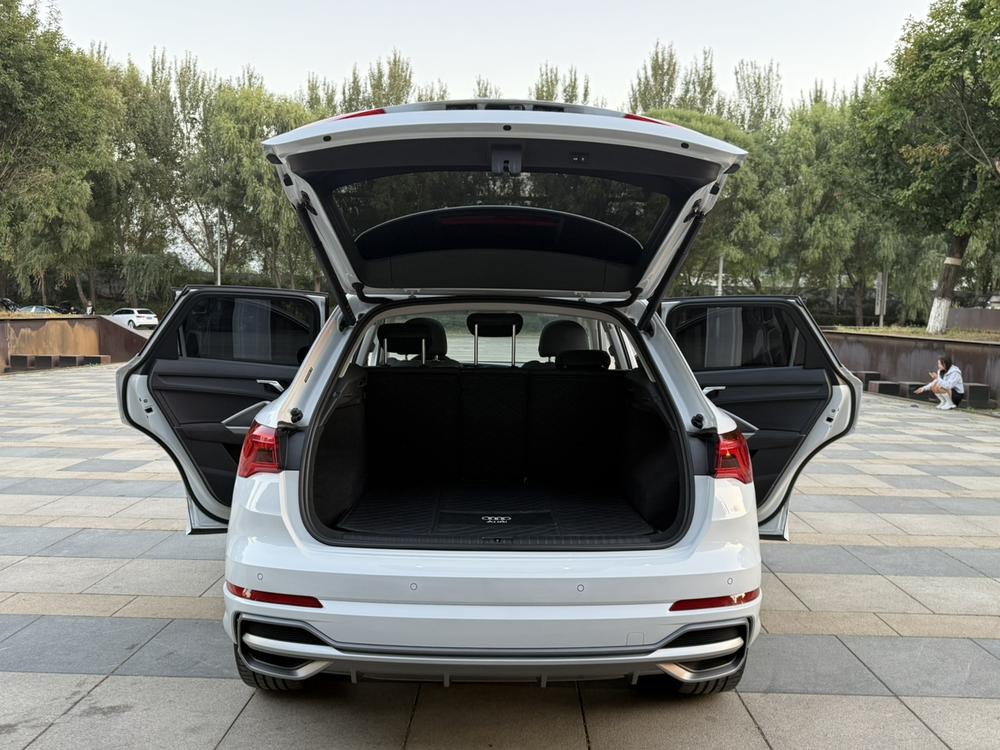 Audi Audi Q3