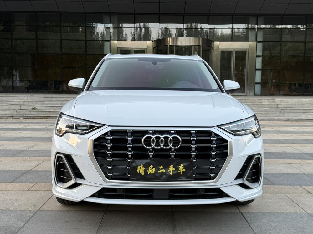 Audi Audi Q3