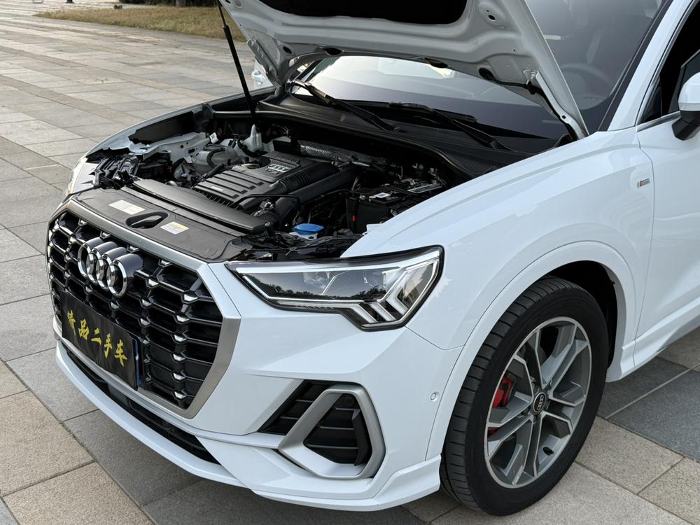 Audi Audi Q3