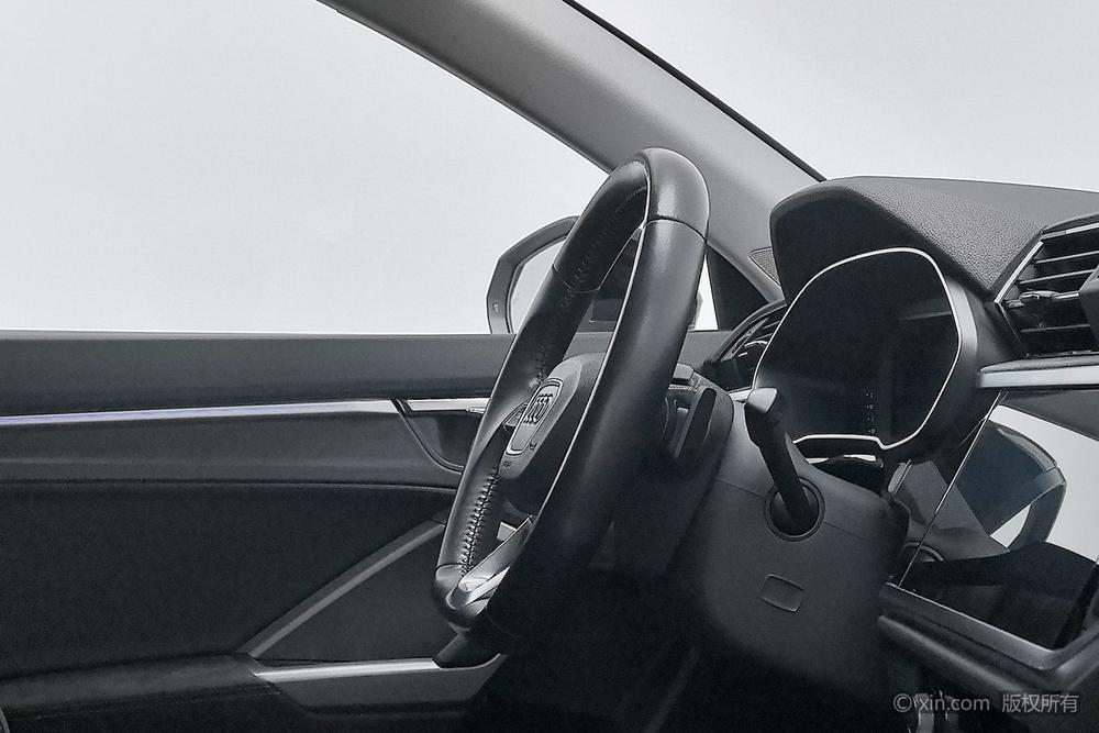 Audi Audi Q3