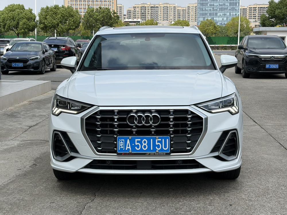 Audi Audi Q3