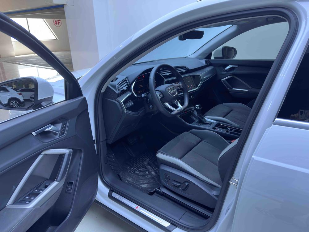 Audi Audi Q3