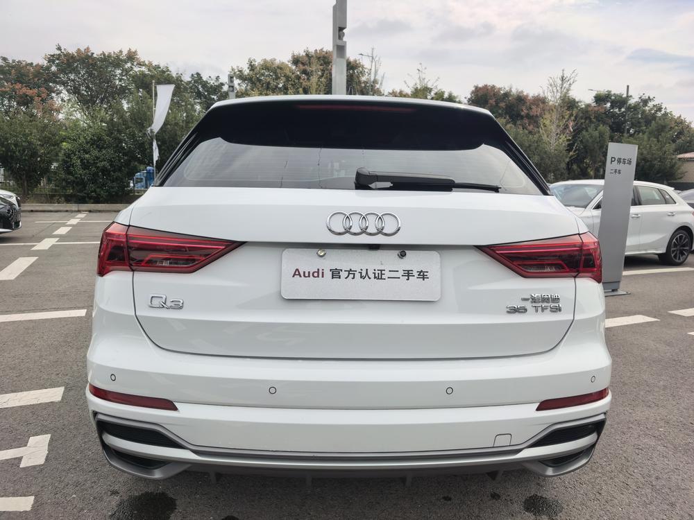 Audi Audi Q3