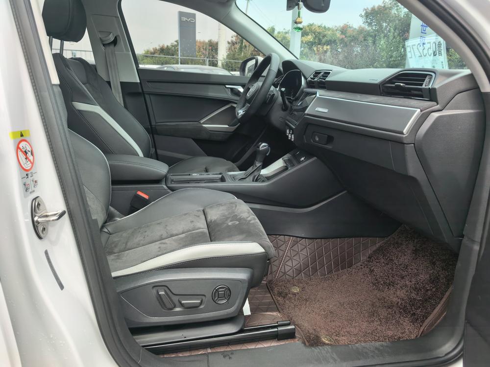 Audi Audi Q3