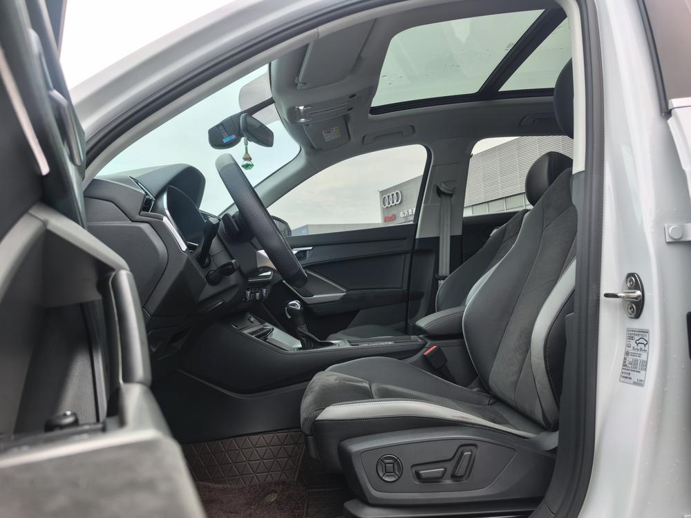 Audi Audi Q3