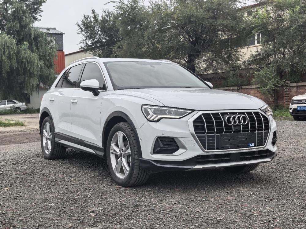 Audi Audi Q3