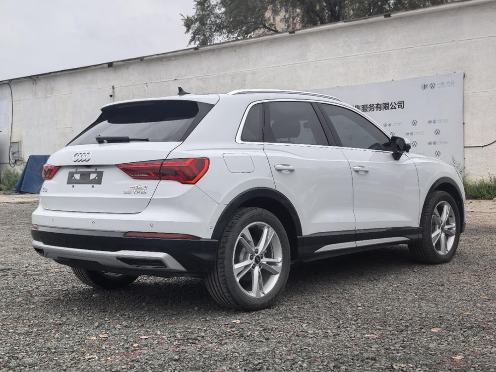 Audi Audi Q3