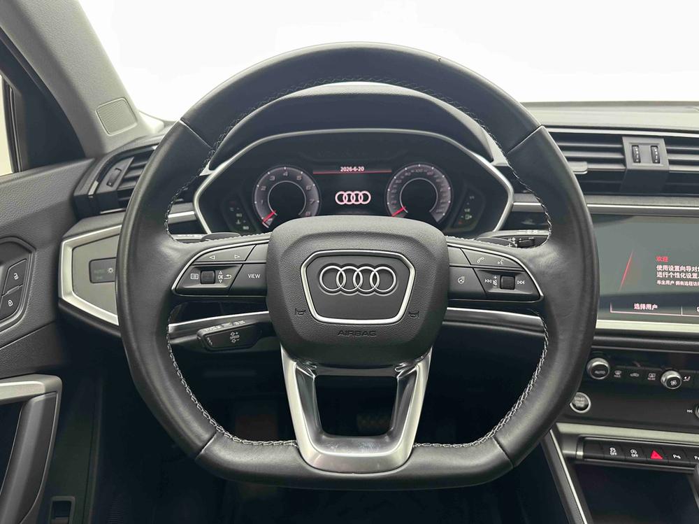 Audi Audi Q3