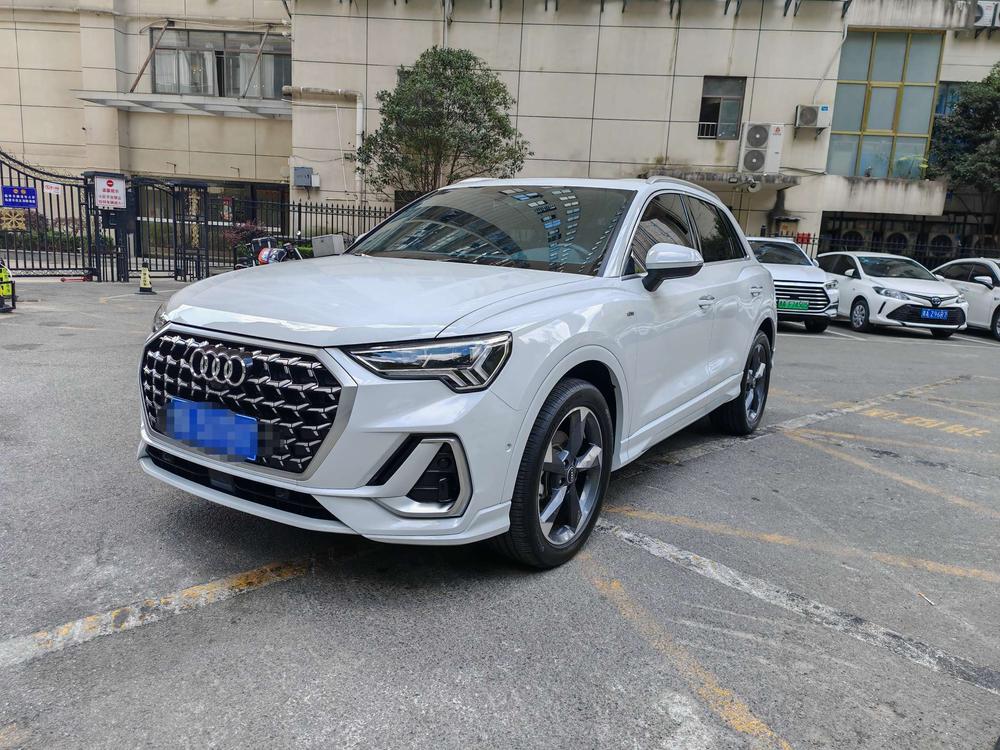 Audi Audi Q3