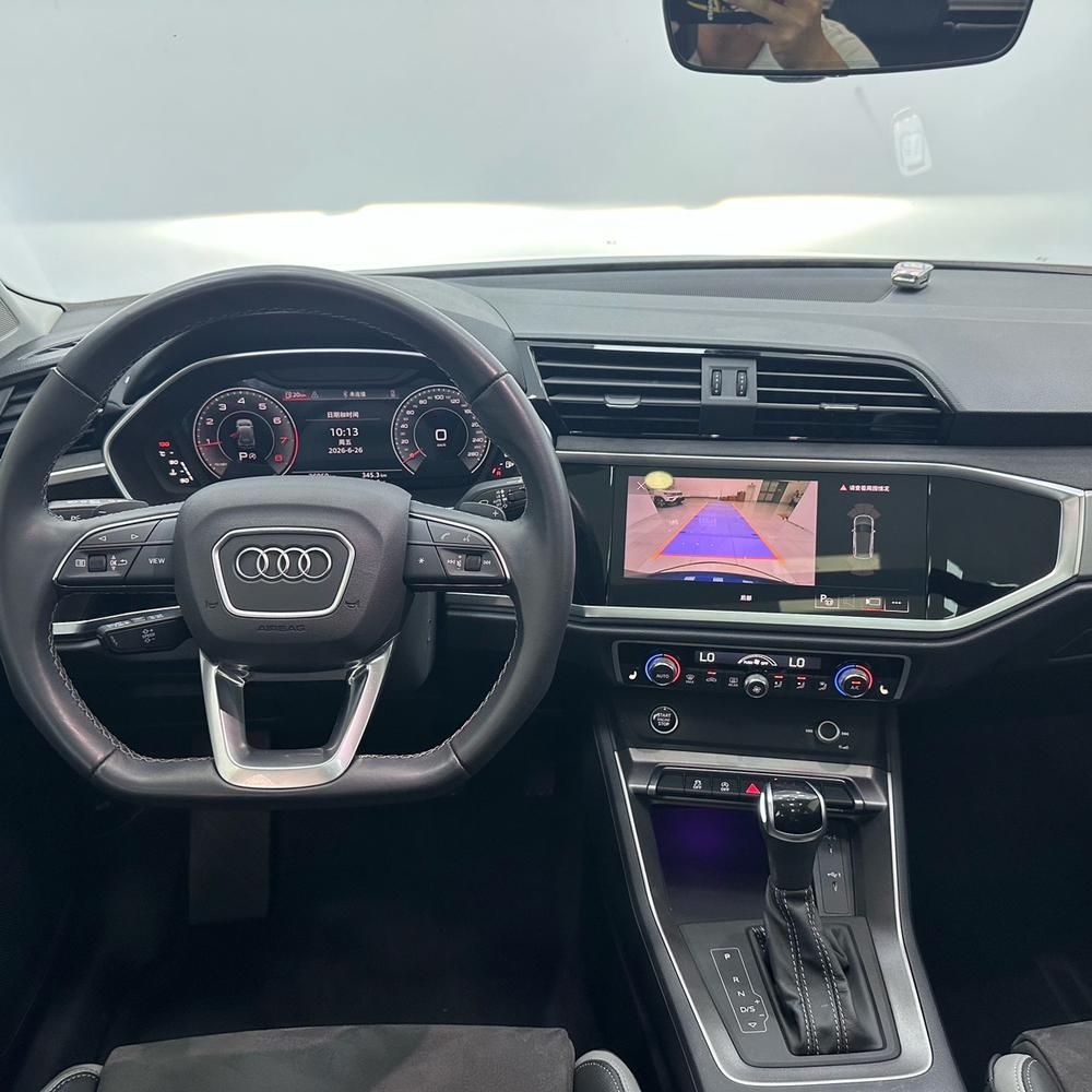Audi Audi Q3