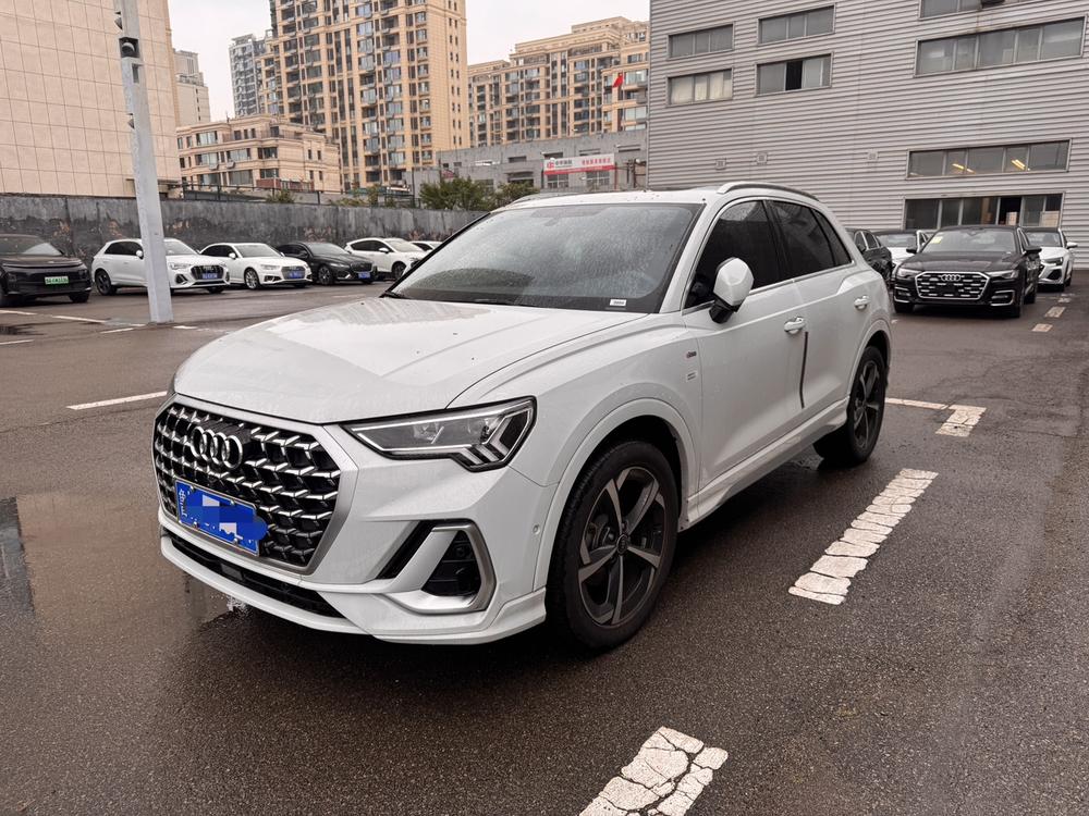 Audi Audi Q3