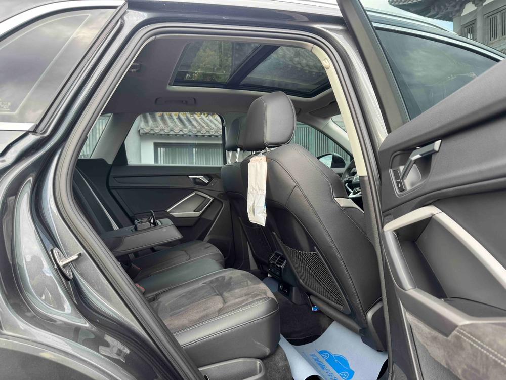 Audi Audi Q3