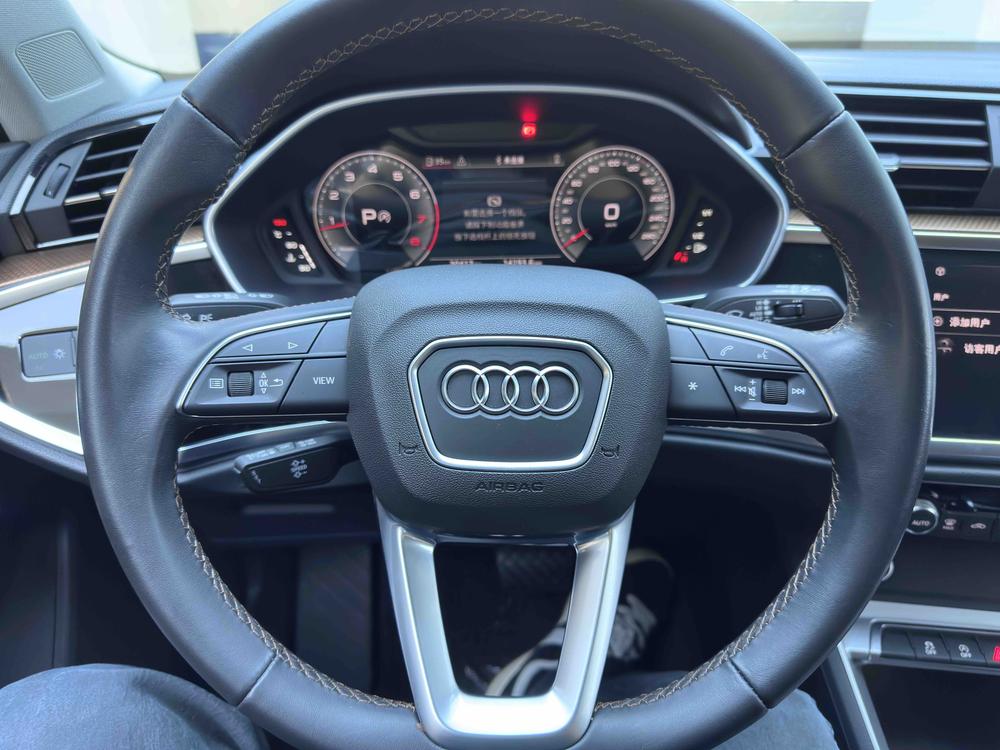 Audi Audi Q3