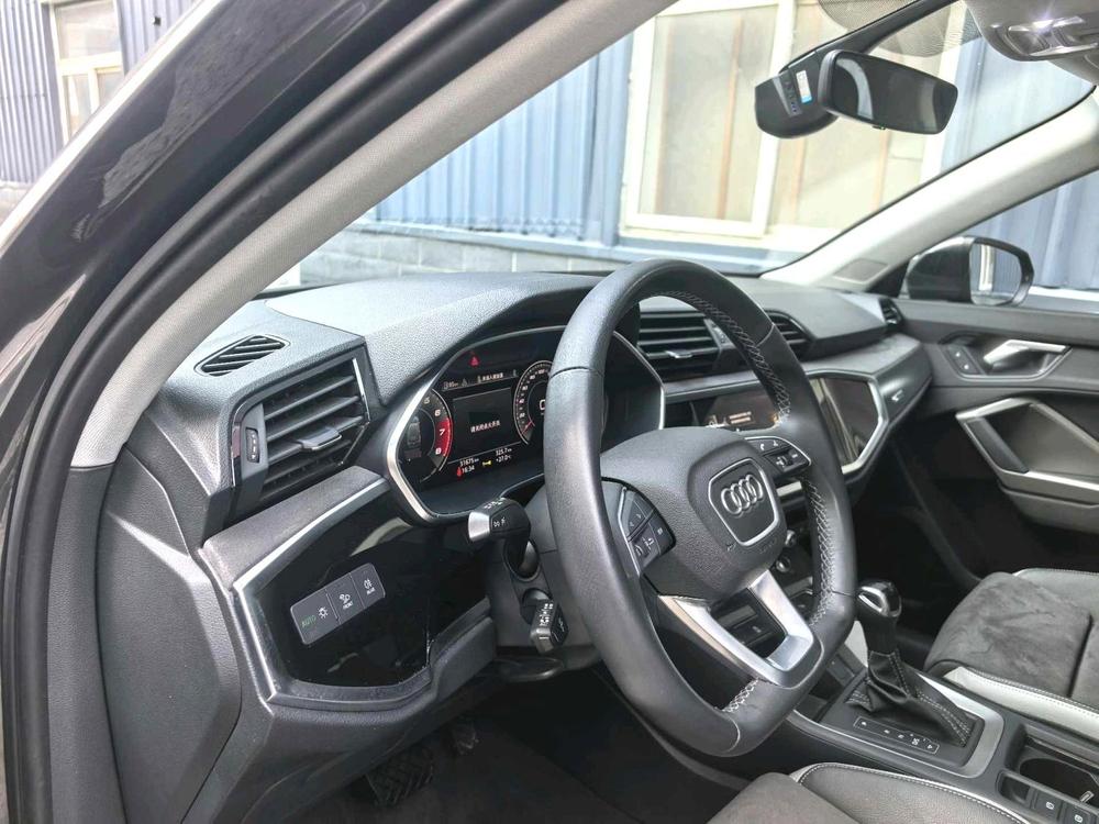 Audi Audi Q3