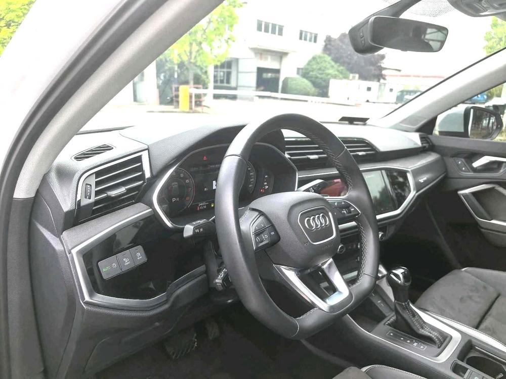 Audi Audi Q3