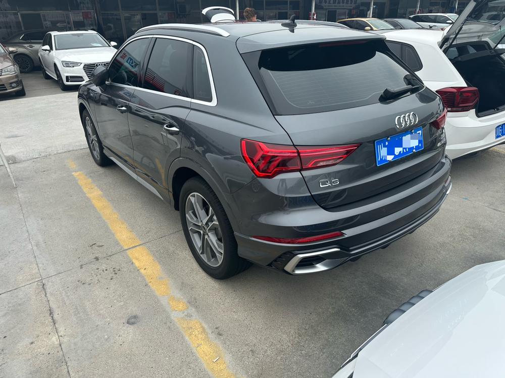 Audi Audi Q3