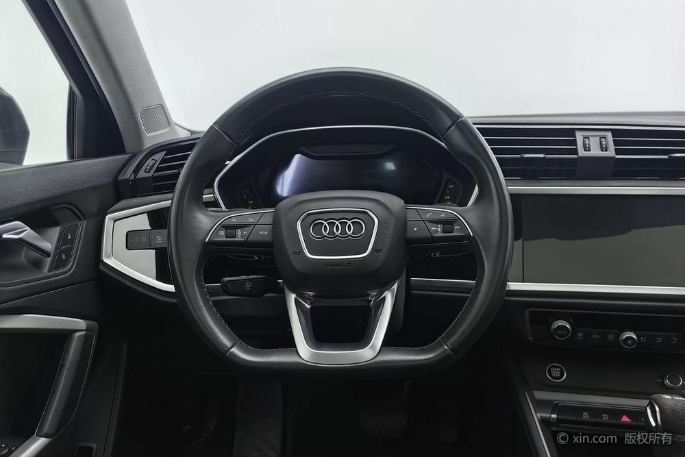 Audi Audi Q3