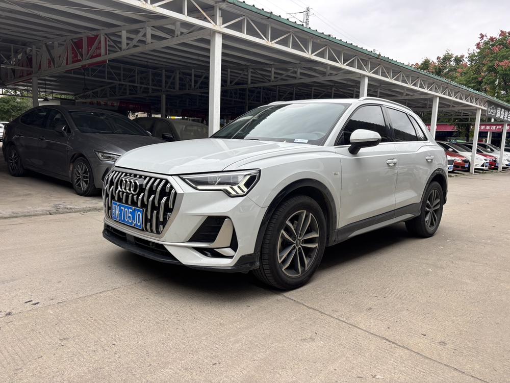 Audi Audi Q3