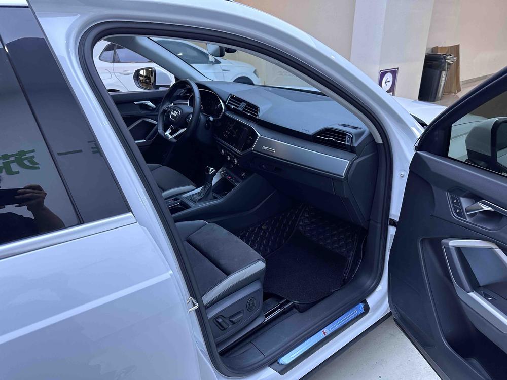 Audi Audi Q3