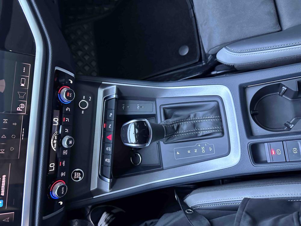 Audi Audi Q3