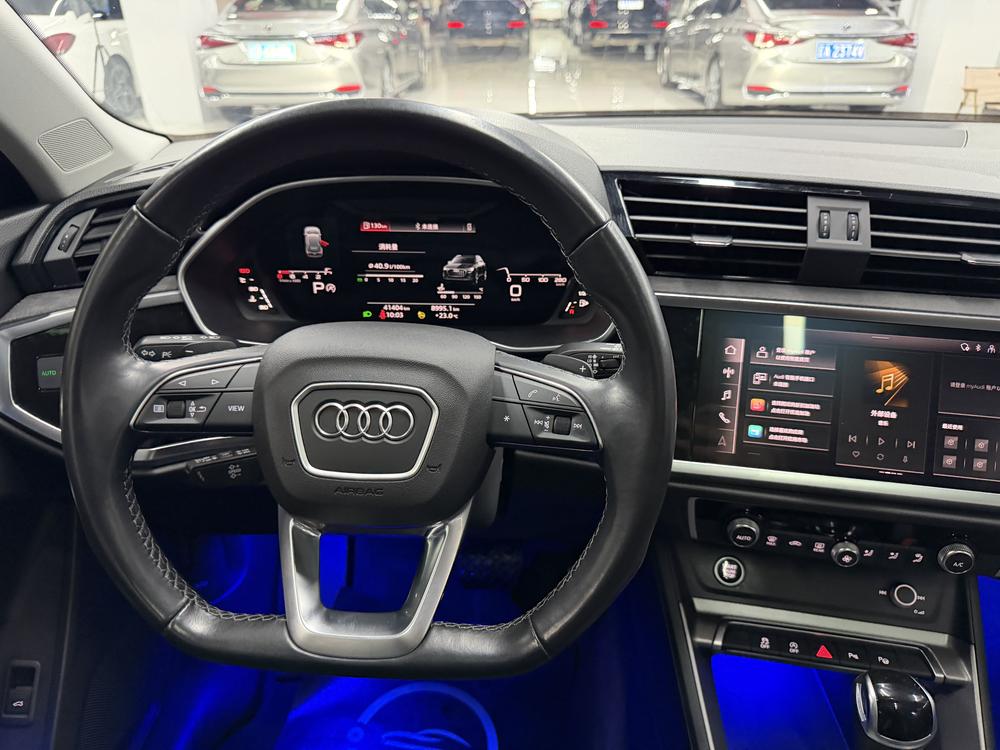 Audi Audi Q3