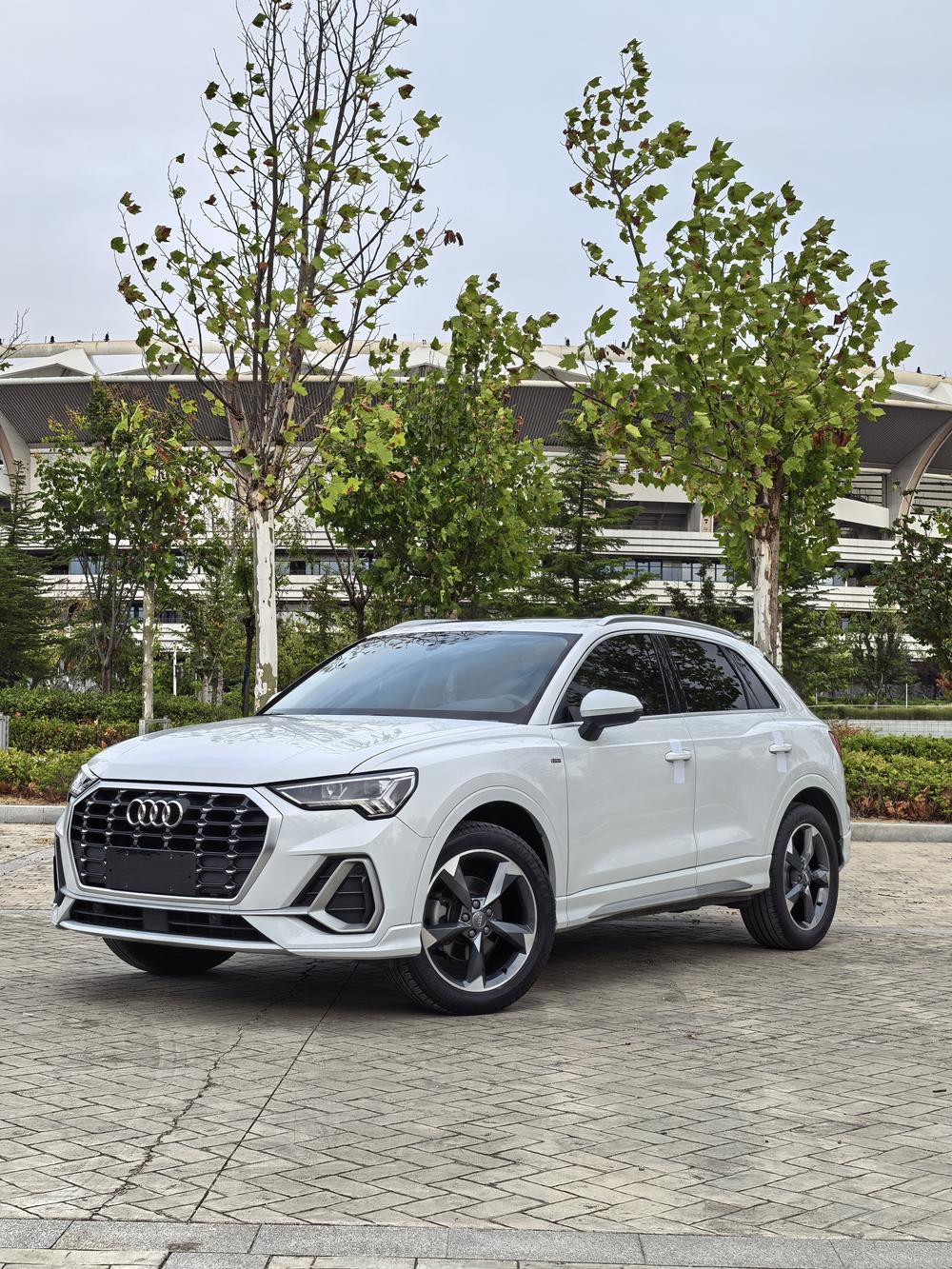 Audi Audi Q3