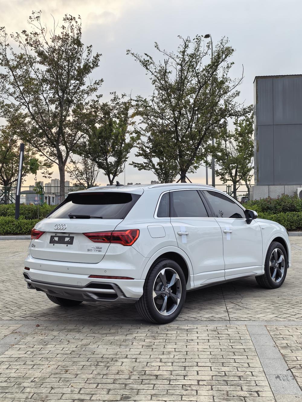 Audi Audi Q3