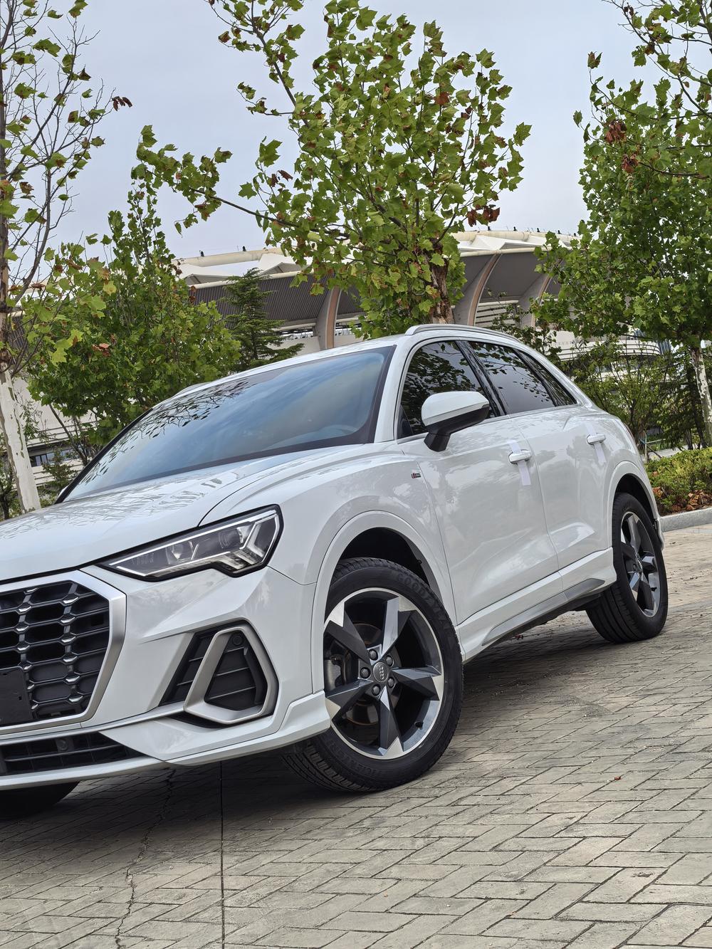 Audi Audi Q3